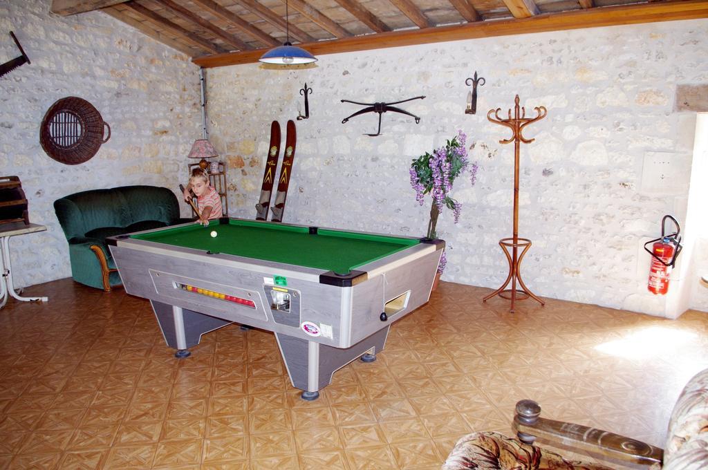 Hôtel Le Clos Fleuri à Médis Extérieur photo