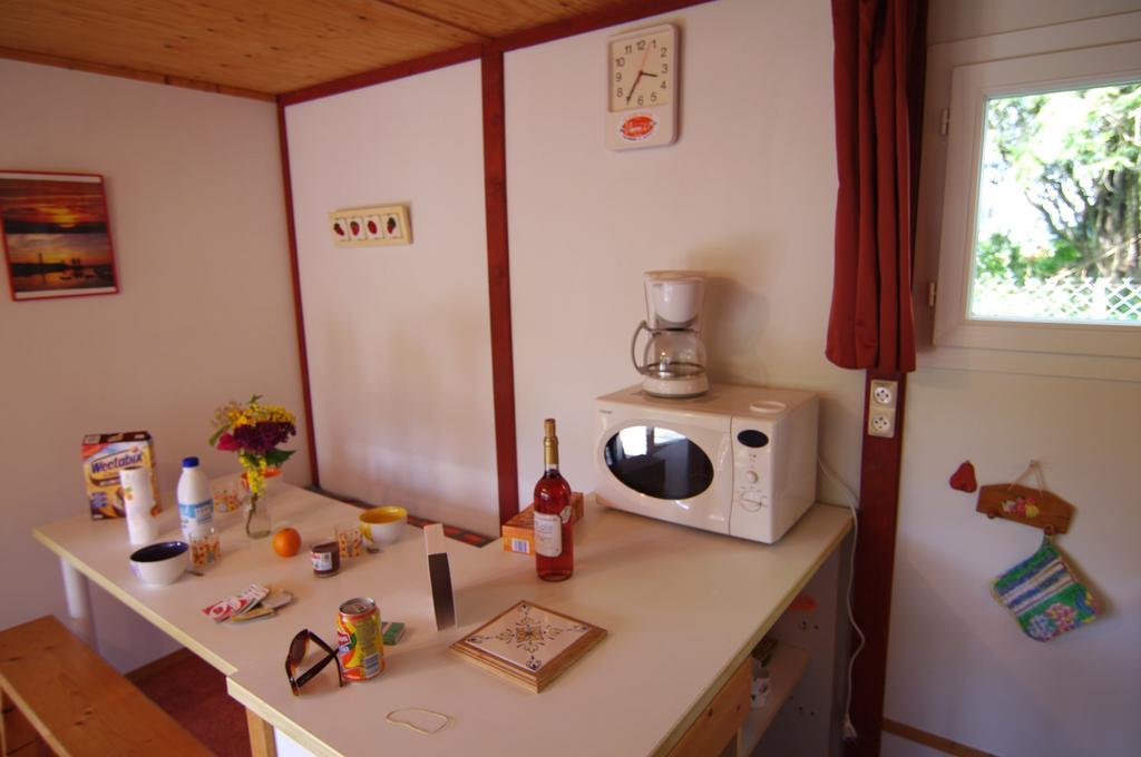 Hôtel Le Clos Fleuri à Médis Chambre photo