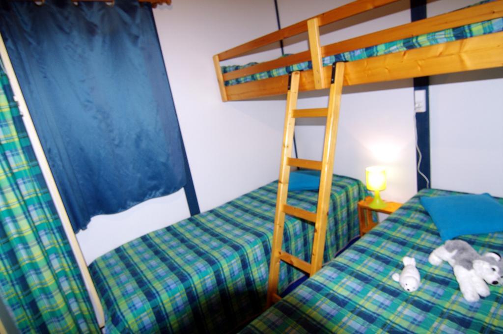 Hôtel Le Clos Fleuri à Médis Chambre photo