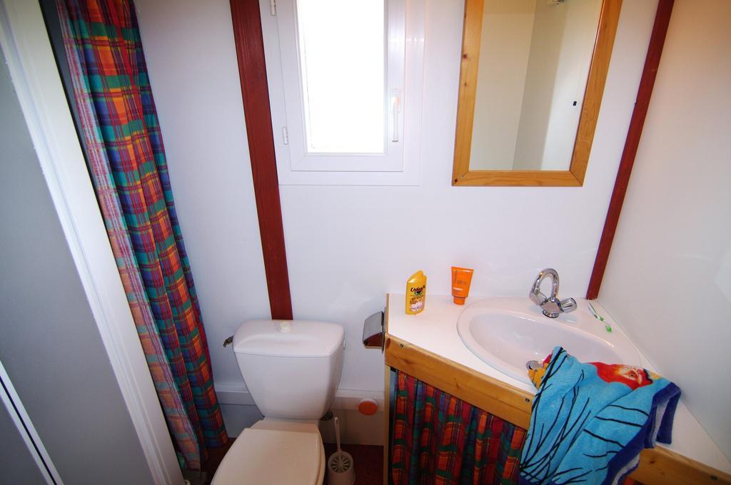 Hôtel Le Clos Fleuri à Médis Chambre photo