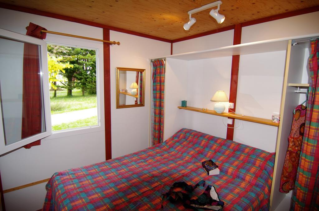 Hôtel Le Clos Fleuri à Médis Chambre photo